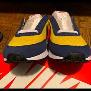 Men’s Nike Tailwind size 9